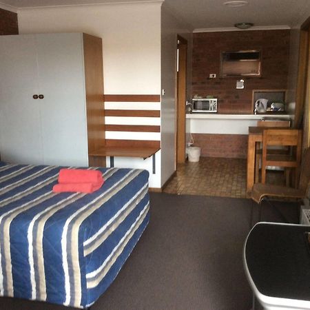 Kardinia Park Motel ジーロング エクステリア 写真