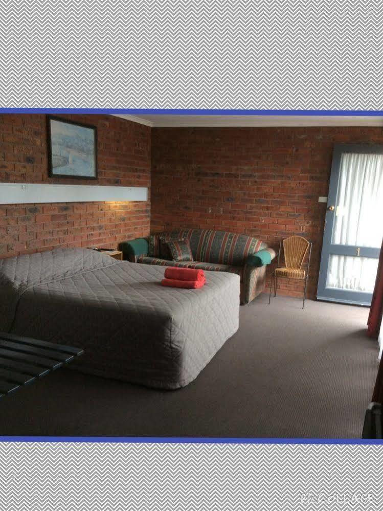 Kardinia Park Motel ジーロング エクステリア 写真