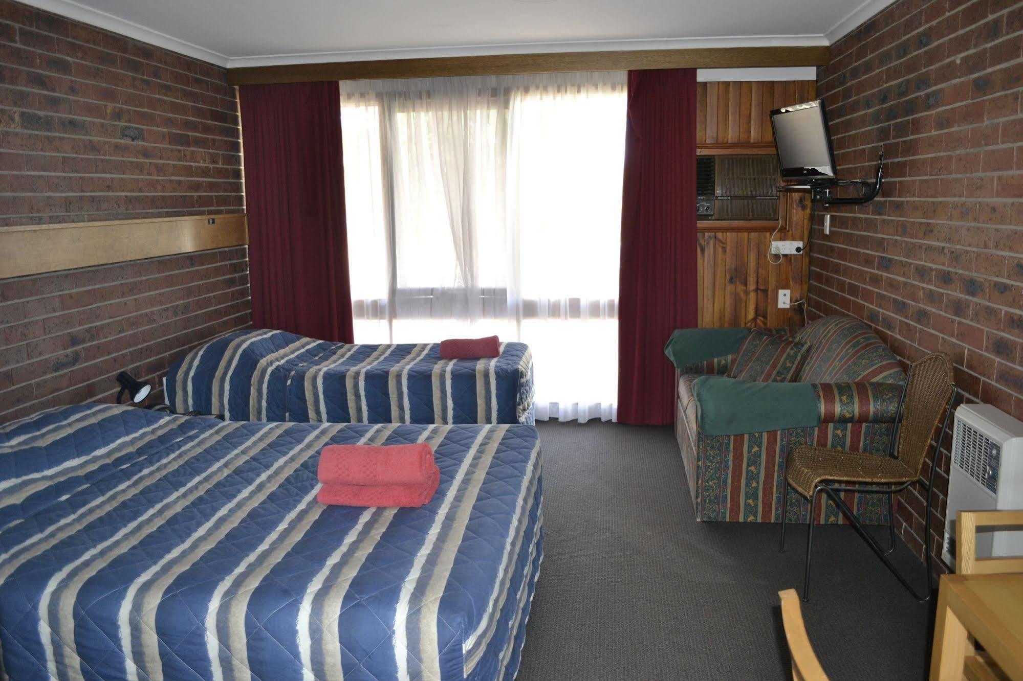 Kardinia Park Motel ジーロング エクステリア 写真