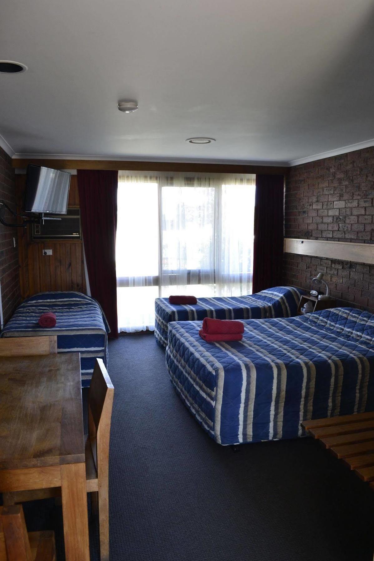 Kardinia Park Motel ジーロング エクステリア 写真